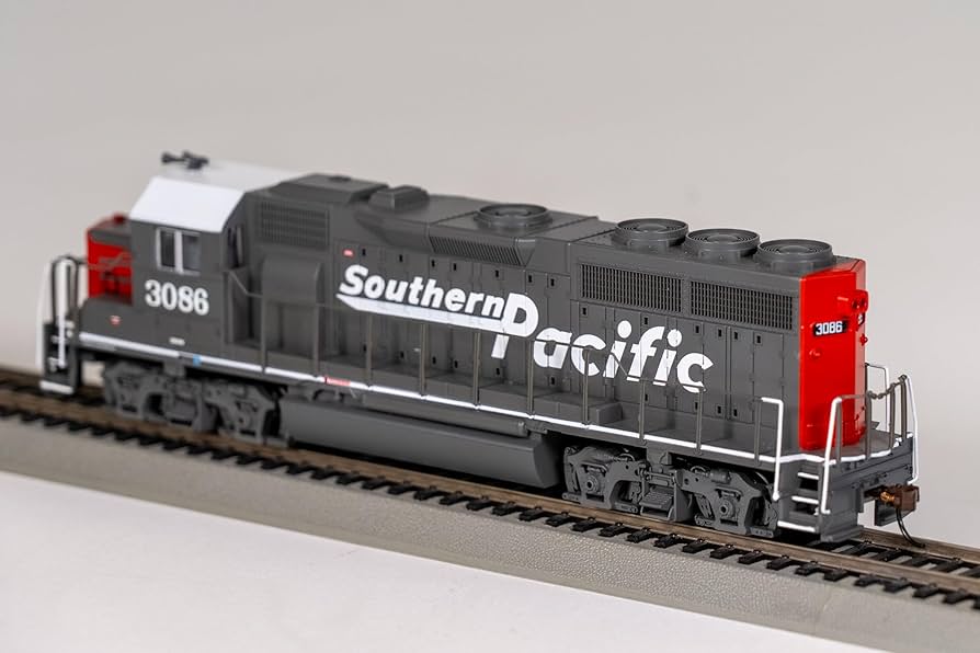 Amazon.co.jp: Bachmann Trains - EMD GP40 - DCC搭載ディーゼル